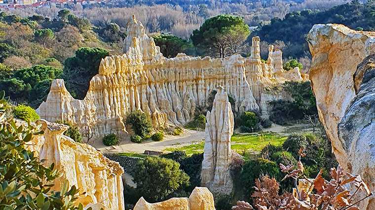 Het surrealistisch landschap van Les Orgues d’Ille-sur-Têt.