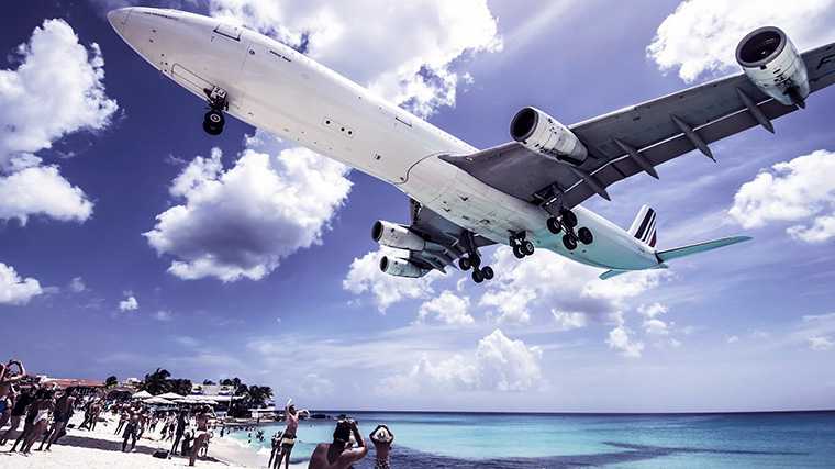 Maho Beach is een eldorado voor vliegtuigspotters.
