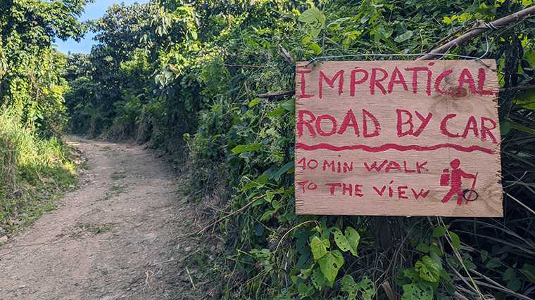 Probeer niet met je huurauto naar de top van Pic Paradis te rijden!