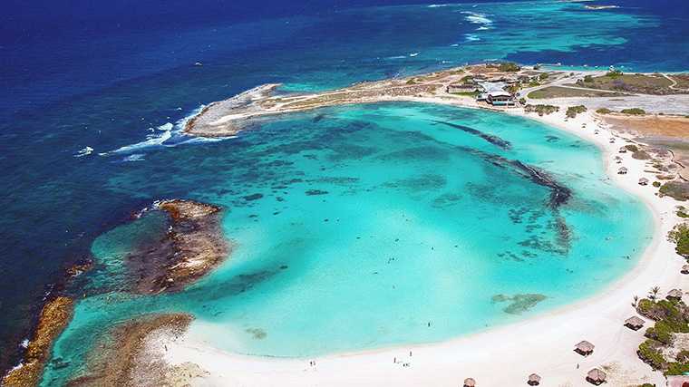 Baby Beach aan de zuidkust van Aruba.
