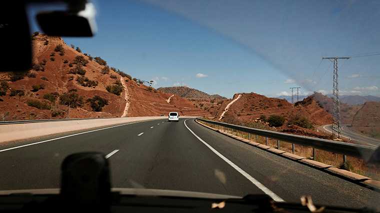 Auto huren in Casablanca: uitstekende wegen.