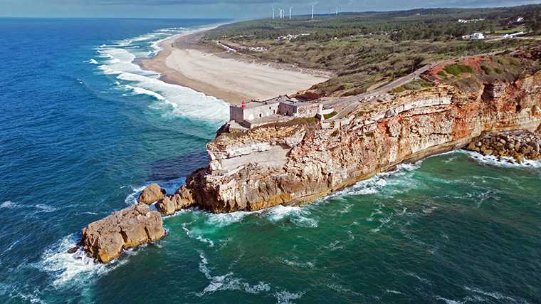 Het uitzicht vanaf het fort en het vuurtorentje is fenomenaal.