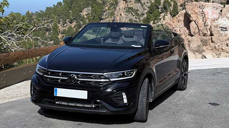 Buiten de heetste maanden is het leuk om voor je vakantie op Mallorca een cabrio te huren.