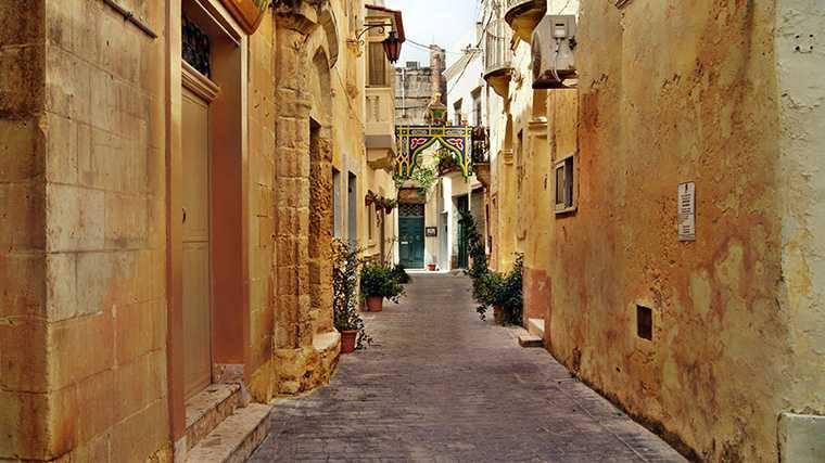 Heerlijk rondstruinen in de historische steegjes van Birgu (Vittoriosa) op Malta.