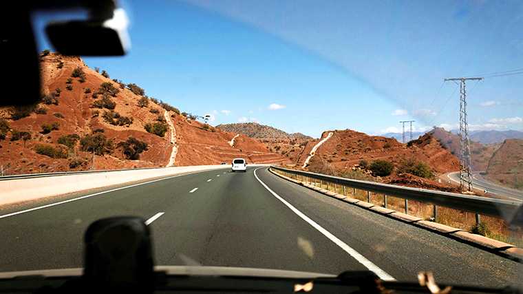 Au Maroc, les routes sont bien entretenues.