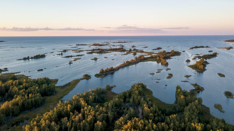 Eilandjes van de Kvarken-archipel in de Botnische Golf, Finland.