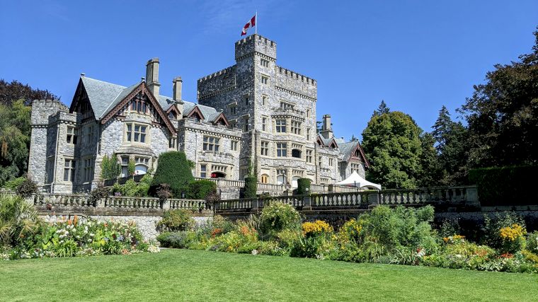 Indrukwekkende oude gebouwen vind je in en rond Victoria, zoals Hatley Castle.