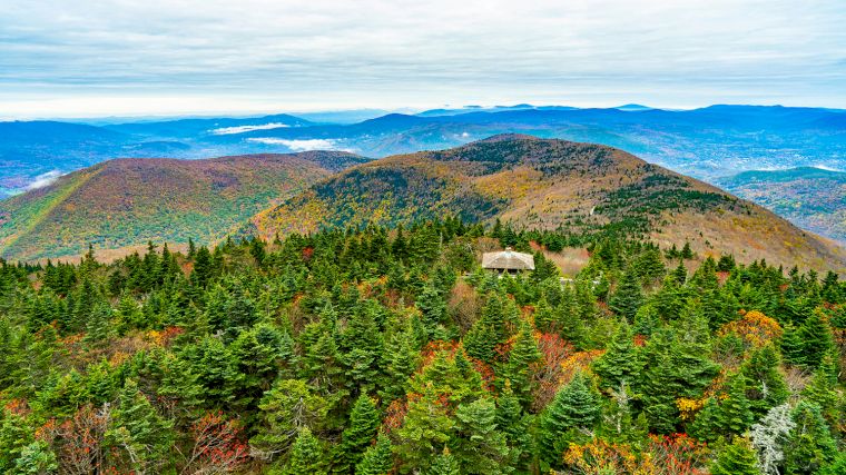 Het uitzicht vanaf Mount Greylock, North Adams, Massachusetts.