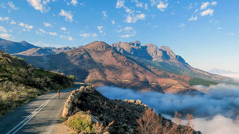 De Bainskloof Pass is prima geasfalteerd.