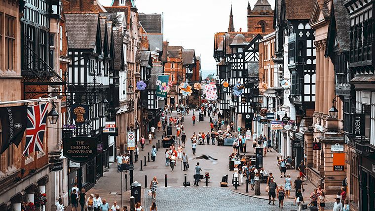 Het centrum van Chester, de hoofdstad van het graafschap Cheshire tussen Manchester en Liverpool.