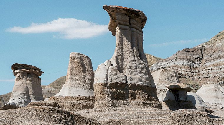 Zogeheten hoodoos in de badlands bij Drumheller, Alberta.