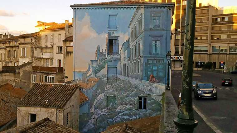 Een van de talloze muurschilderingen in Angoulême.
