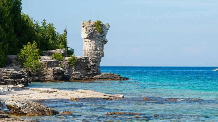 Flowerpot Island voor de kust van Tobermory.
