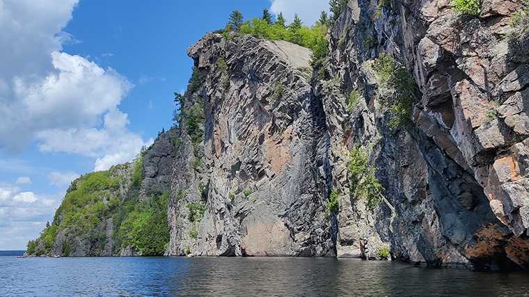 Bon Echo Provincial Park Mazinaw Rock.