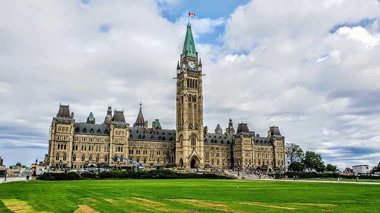 Parliament Hill met de Peace Tower in Ottawa.