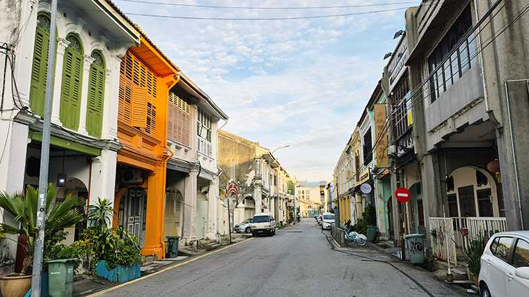 Typisch straatje in het centrum van George Town op het eiland Penang.