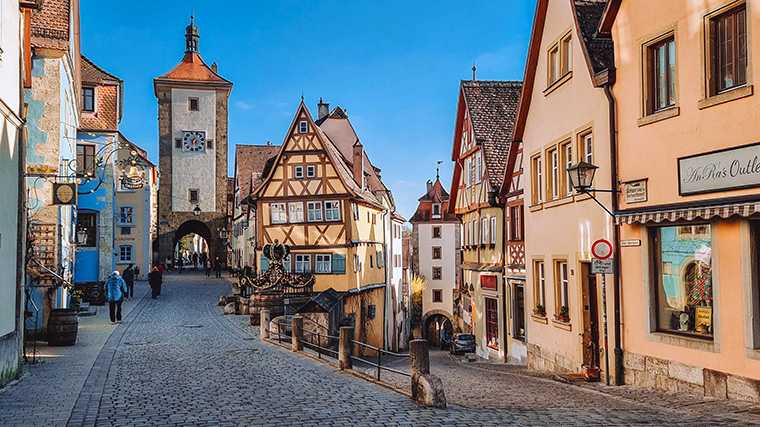Het beroemde Plönlein in Rothenburg ob der Tauber in het noorden van Beieren.