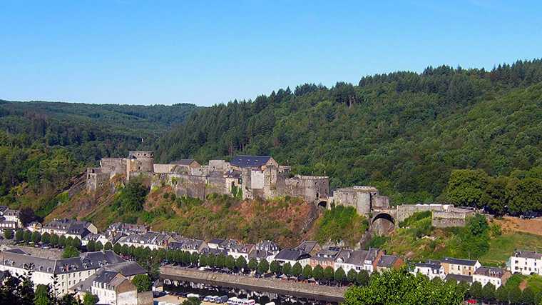 Het kasteel van Bouillon in de Belgische Ardennen.