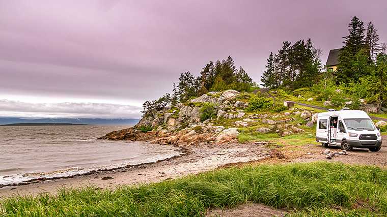 Als je een auto hebt gehuurd, kun je stoppen op de mooiste plekjes.
