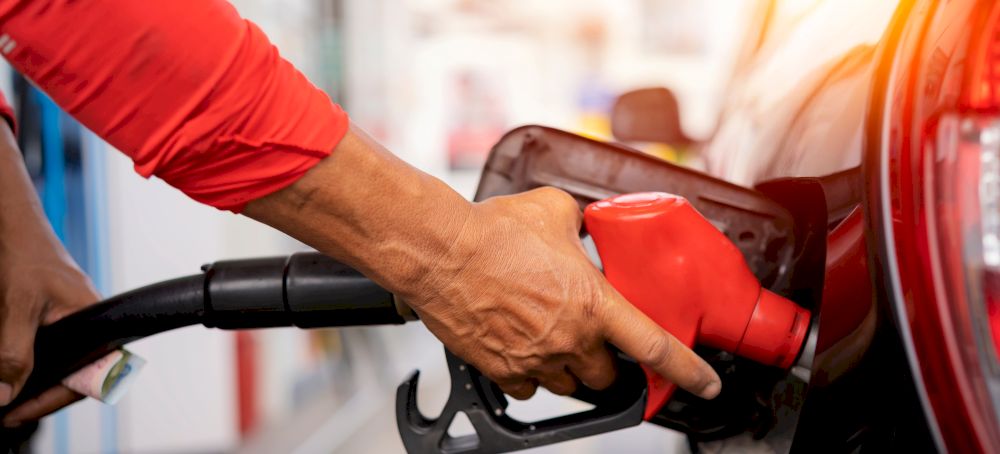 Elegir la mejor política de combustible para su coche de alquiler