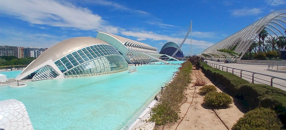 De Stad van Kunsten en Wetenschappen in Valencia.