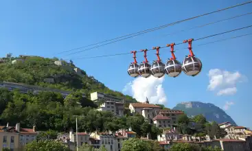 Wypożyczalnia samochodów Grenoble